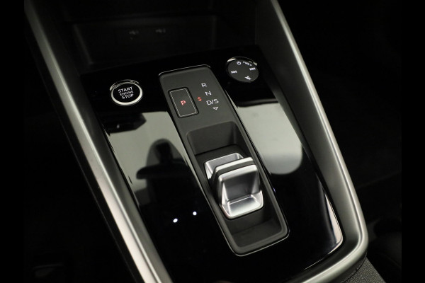 Audi A3 Sportback 40 TFSI e Business edition 204pk | Stoelverwarming | Elek. achterklep | Carplay | Sportstoelen | Audi soundsystem