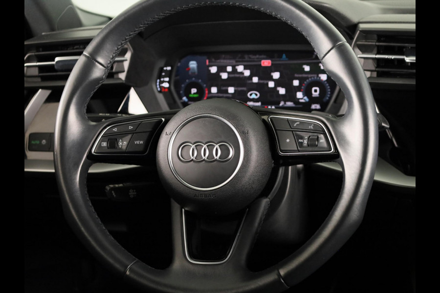 Audi A3 Sportback 40 TFSI e Business edition 204pk | Stoelverwarming | Elek. achterklep | Carplay | Sportstoelen | Audi soundsystem