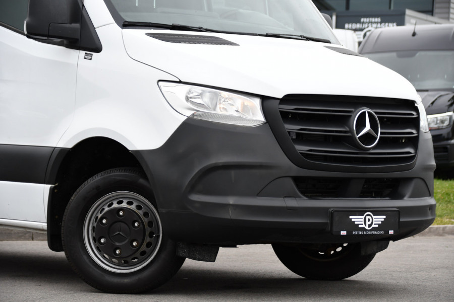 Mercedes-Benz Sprinter 519 V6 3.0 CDI L3H2 PB Edition N1, Camera, Carplay, 3500kg Trekhaak, Mbux, Automaat, Keyless, 3 Zits, Uniek!