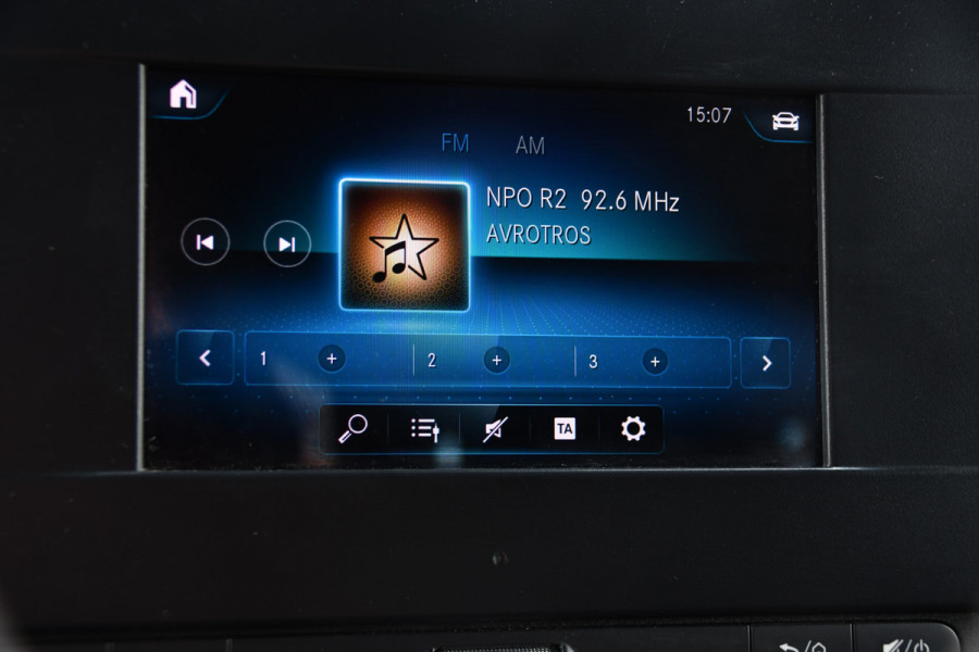 Mercedes-Benz Sprinter 519 V6 3.0 CDI L3H2 PB Edition N1, Camera, Carplay, 3500kg Trekhaak, Mbux, Automaat, Keyless, 3 Zits, Uniek!