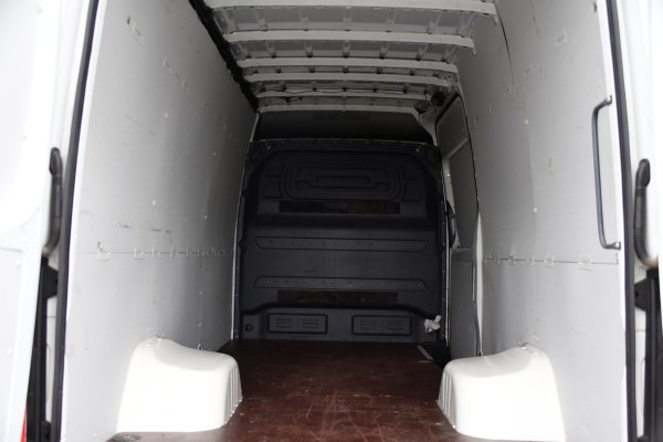 Mercedes-Benz Sprinter 519 V6 3.0 CDI L3H2 PB Edition N1, Camera, Carplay, 3500kg Trekhaak, Mbux, Automaat, Keyless, 3 Zits, Uniek!