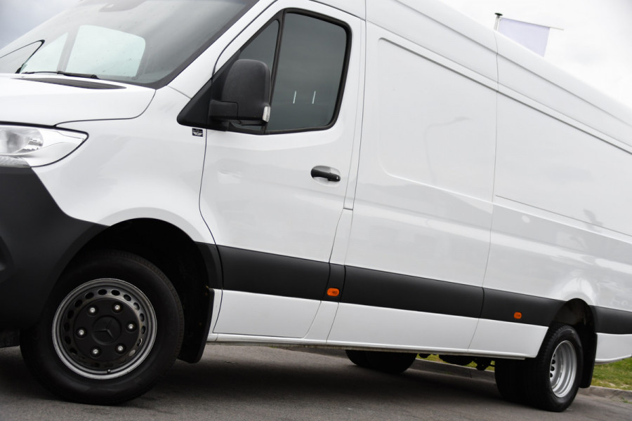 Mercedes-Benz Sprinter 519 V6 3.0 CDI L3H2 PB Edition N1, Camera, Carplay, 3500kg Trekhaak, Mbux, Automaat, Keyless, 3 Zits, Uniek!