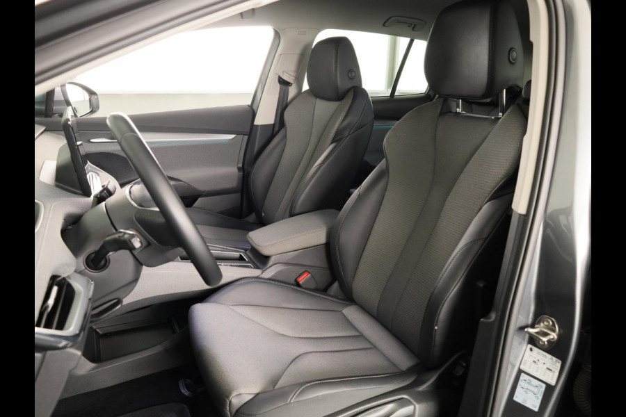 Škoda ENYAQ iV 60 180 pk | SOH 92,67% | Navigatie | Parkeersensoren (Park assist) | LED koplampen | Apple Carplay/Android Auto |