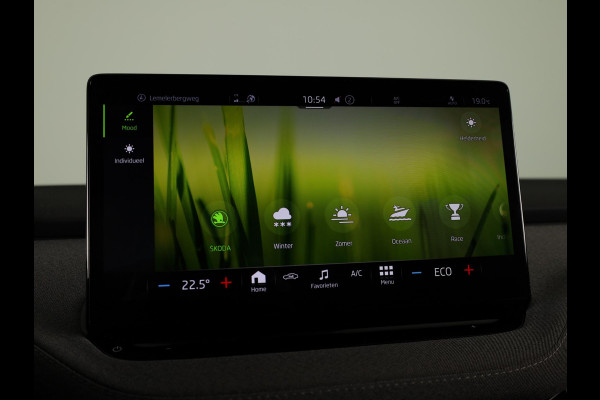 Škoda ENYAQ iV 60 180 pk | SOH 92,67% | Navigatie | Parkeersensoren (Park assist) | LED koplampen | Apple Carplay/Android Auto |