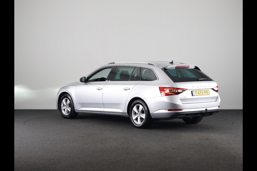 Škoda Superb Combi 1.5 TSI ACT Business Edition 150 pk Automaat (DSG) | Verlengde garantie | Navigatie | Trekhaak (wegklapbaar) | Parkeersensoren | Keyless |