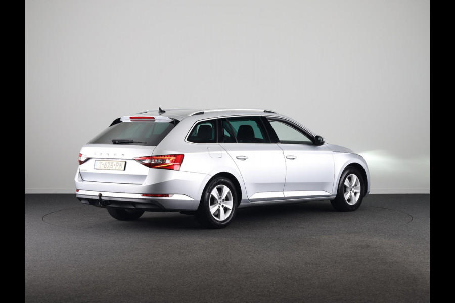 Škoda Superb Combi 1.5 TSI ACT Business Edition 150 pk Automaat (DSG) | Verlengde garantie | Navigatie | Trekhaak (wegklapbaar) | Parkeersensoren | Keyless |