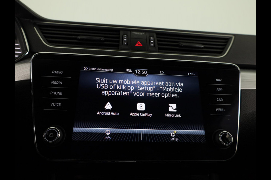 Škoda Superb Combi 1.5 TSI ACT Business Edition 150 pk Automaat (DSG) | Verlengde garantie | Navigatie | Trekhaak (wegklapbaar) | Parkeersensoren | Keyless |