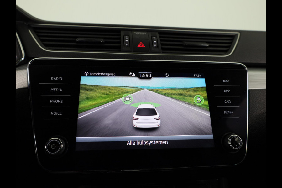 Škoda Superb Combi 1.5 TSI ACT Business Edition 150 pk Automaat (DSG) | Verlengde garantie | Navigatie | Trekhaak (wegklapbaar) | Parkeersensoren | Keyless |