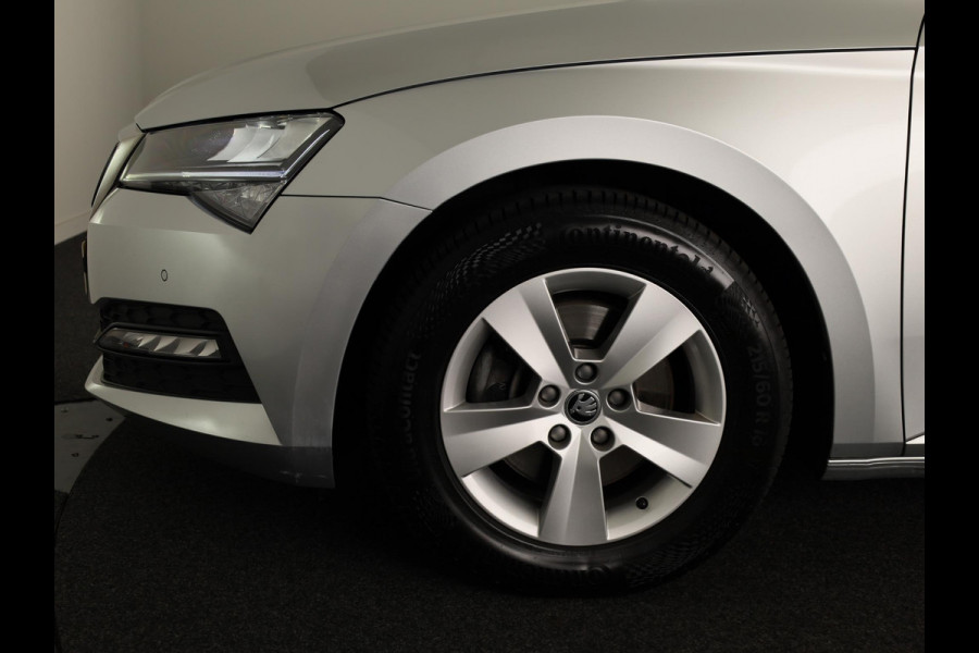 Škoda Superb Combi 1.5 TSI ACT Business Edition 150 pk Automaat (DSG) | Verlengde garantie | Navigatie | Trekhaak (wegklapbaar) | Parkeersensoren | Keyless |