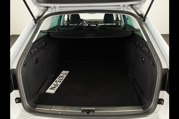 Škoda Superb Combi 1.5 TSI ACT Business Edition 150 pk Automaat (DSG) | Verlengde garantie | Navigatie | Trekhaak (wegklapbaar) | Parkeersensoren | Keyless |