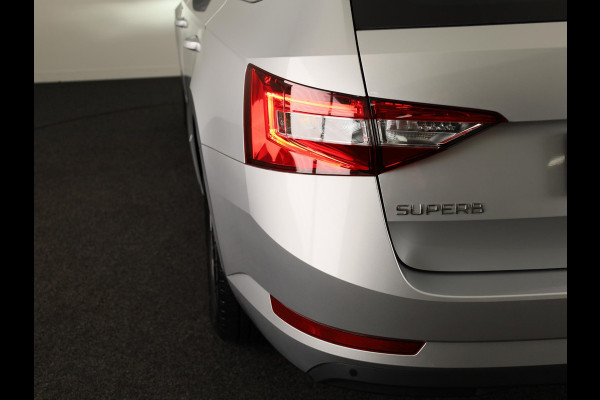 Škoda Superb Combi 1.5 TSI ACT Business Edition 150 pk Automaat (DSG) | Verlengde garantie | Navigatie | Trekhaak (wegklapbaar) | Parkeersensoren | Keyless |