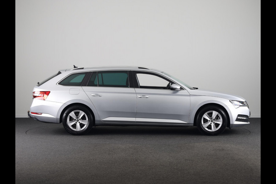 Škoda Superb Combi 1.5 TSI ACT Business Edition 150 pk Automaat (DSG) | Verlengde garantie | Navigatie | Trekhaak (wegklapbaar) | Parkeersensoren | Keyless |