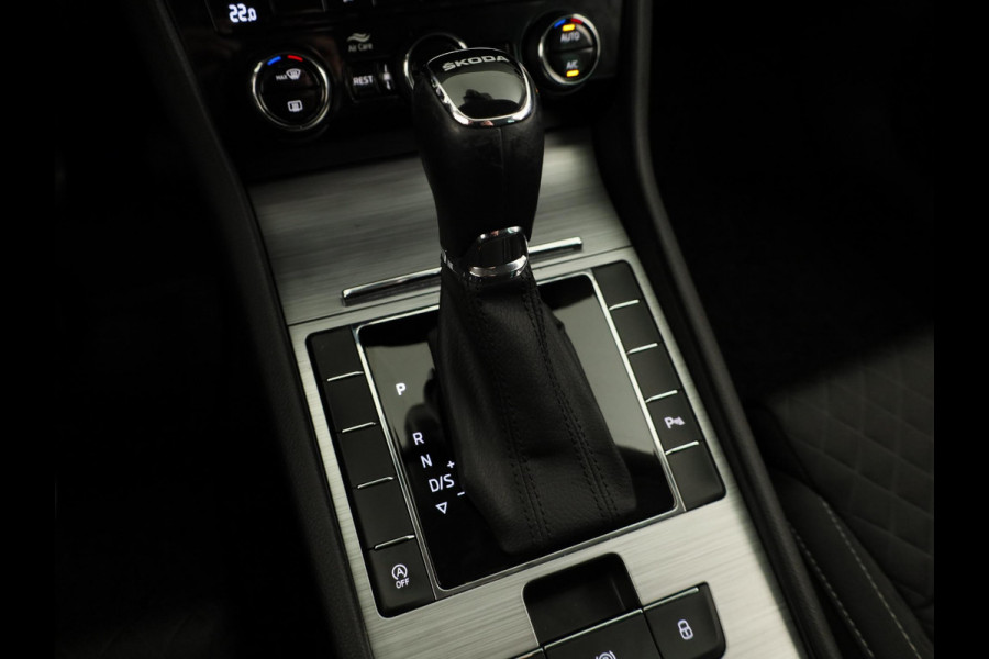Škoda Superb Combi 1.5 TSI ACT Business Edition 150 pk Automaat (DSG) | Verlengde garantie | Navigatie | Trekhaak (wegklapbaar) | Parkeersensoren | Keyless |