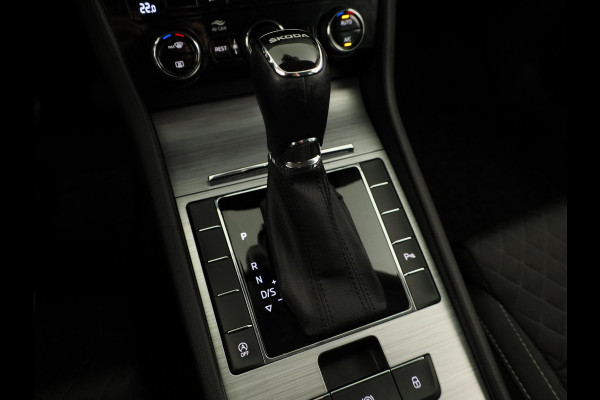 Škoda Superb Combi 1.5 TSI ACT Business Edition 150 pk Automaat (DSG) | Verlengde garantie | Navigatie | Trekhaak (wegklapbaar) | Parkeersensoren | Keyless |