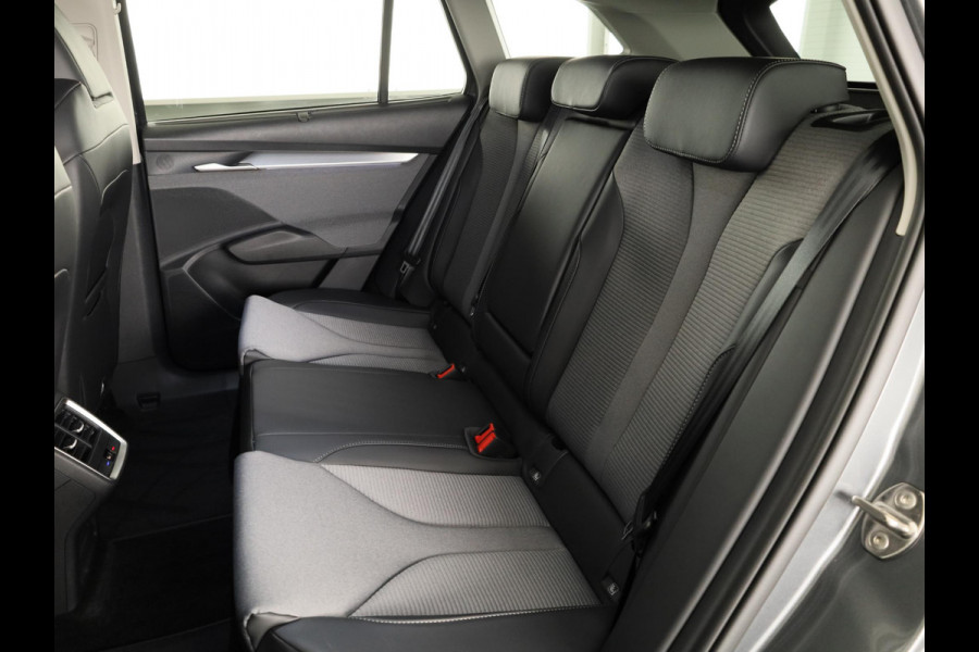 Škoda Enyaq 60 Business Edition 204pk | Elek. bestuurdersstoel | Adaptive Cruise | Blind Spot | Stoelverwarming