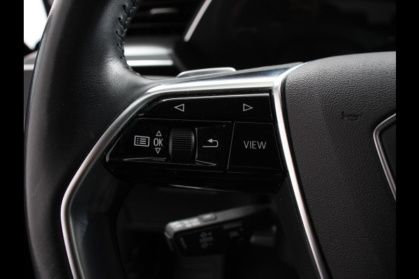 Audi e-tron e-tron 55 quattro Leder Navigatie Trekhaak Led koplampen Tour pakket Virtual cockpit Cruise control adaptief Climate control Lichtmetalen velgen