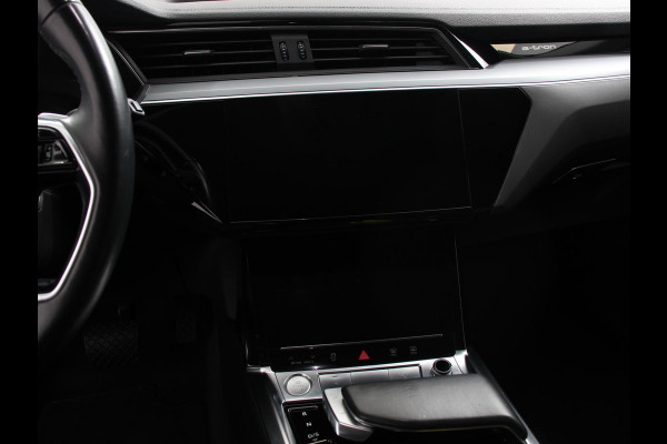 Audi e-tron e-tron 55 quattro Leder Navigatie Trekhaak Led koplampen Tour pakket Virtual cockpit Cruise control adaptief Climate control Lichtmetalen velgen