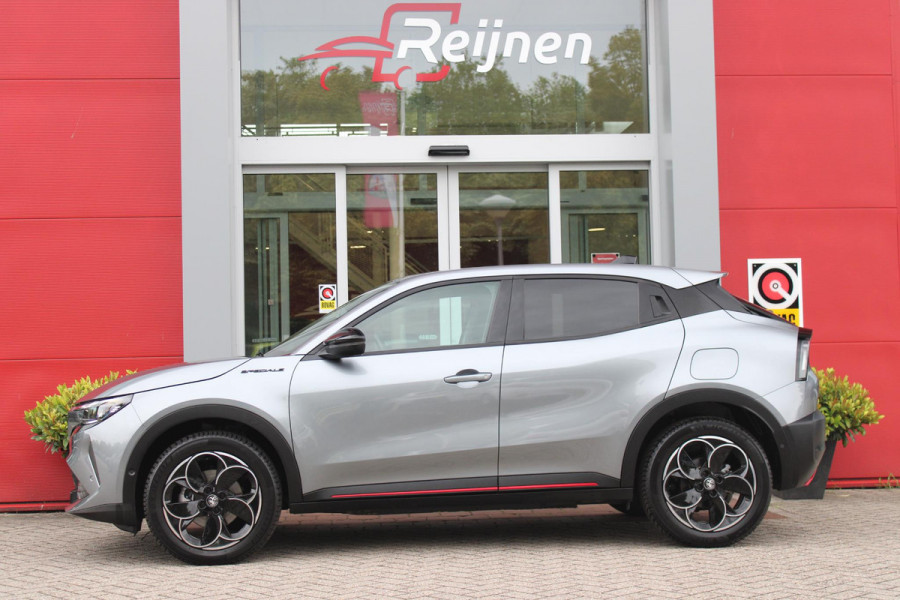 Alfa Romeo junior ELETTRICA SPECIALE 156PK 54 kWh | WARMTEPOMP | TECHNOLOGIE PAKKET (O.A. FULL LED ADAPTIVE MATRIX KOPLAMPEN/DODEHOEK DETECTIE/DRAADLOZE TELEFOONLADER/ACHTERUITRIJ CAMERA/PARKEERSENSOREN VOOR, ACHTER,ZIJKANT) | DRAADLOZE APPLE CARPLAY/ANDROID AUTO | CLIMATE CONTROL | ELEKTRISCH BEDIENBARE ACHTERKLEP | STOEL VERWARMING | ELEKTRISCH BEDIENBARE VOORSTOEL MET MASSAGE FUNCTIE | VERKEERSBORDEN HERKENNING | ADAPTIVE CRUISE CONTROL | KEYLESS ENTRY/START | ALL SEASON BANDEN | LICHTMETALEN VELGEN 18" | NAVIGATIE | DAB+ RADIO |