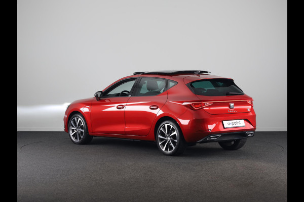 Seat Leon 1.4 TSI eHybrid PHEV FR Business Intense 204 pk Automaat | Navigatie | Panoramadak | Trekhaak (wegklapbaar) | Parkeersensoren achter | Stoelverwarming |