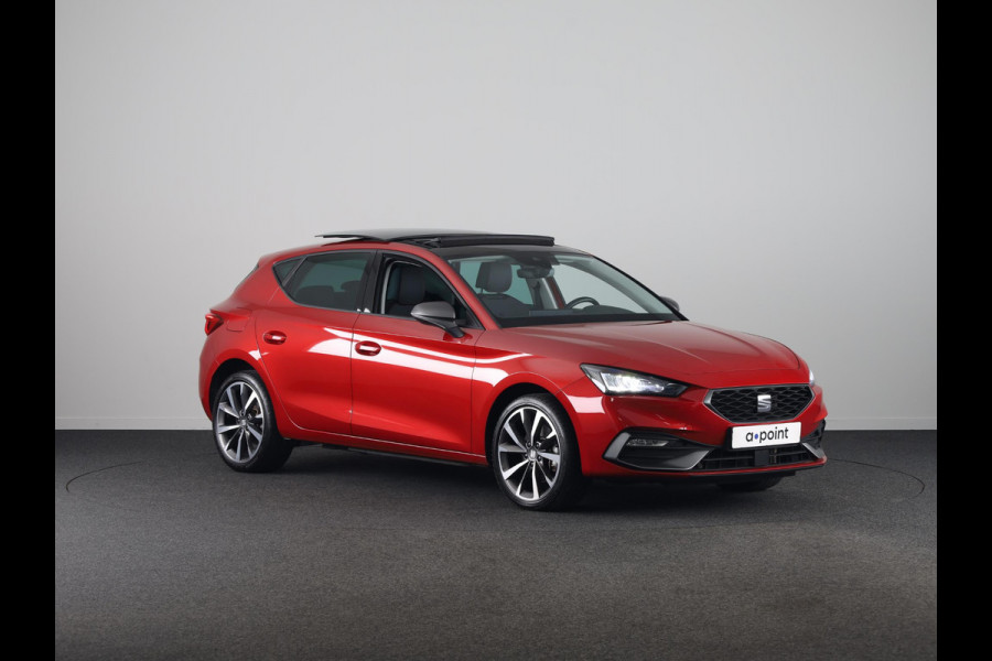 Seat Leon 1.4 TSI eHybrid PHEV FR Business Intense 204 pk Automaat | Navigatie | Panoramadak | Trekhaak (wegklapbaar) | Parkeersensoren achter | Stoelverwarming |