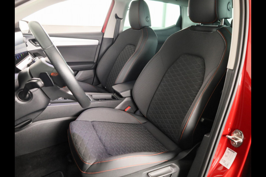 Seat Leon 1.4 TSI eHybrid PHEV FR Business Intense 204 pk Automaat | Navigatie | Panoramadak | Trekhaak (wegklapbaar) | Parkeersensoren achter | Stoelverwarming |
