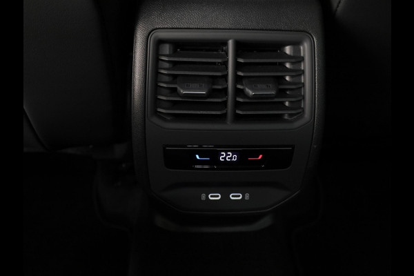 Seat Leon 1.4 TSI eHybrid PHEV FR Business Intense 204 pk Automaat | Navigatie | Panoramadak | Trekhaak (wegklapbaar) | Parkeersensoren achter | Stoelverwarming |
