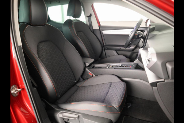 Seat Leon 1.4 TSI eHybrid PHEV FR Business Intense 204 pk Automaat | Navigatie | Panoramadak | Trekhaak (wegklapbaar) | Parkeersensoren achter | Stoelverwarming |