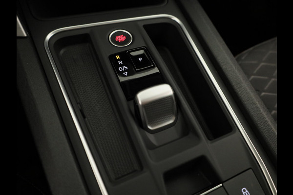 Seat Leon 1.4 TSI eHybrid PHEV FR Business Intense 204 pk Automaat | Navigatie | Panoramadak | Trekhaak (wegklapbaar) | Parkeersensoren achter | Stoelverwarming |