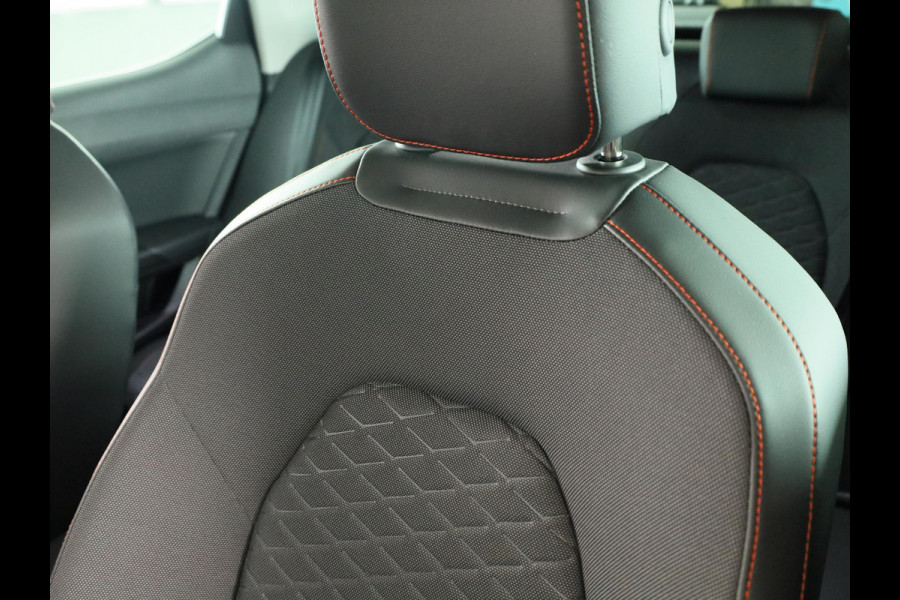 Seat Leon 1.4 TSI eHybrid PHEV FR Business Intense 204 pk Automaat | Navigatie | Panoramadak | Trekhaak (wegklapbaar) | Parkeersensoren achter | Stoelverwarming |