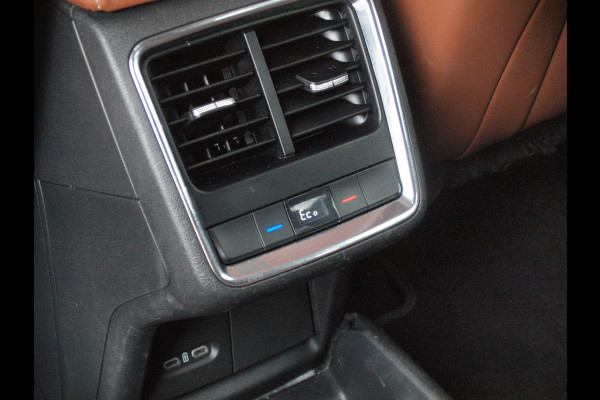 Škoda ENYAQ iV 80 | Camera | Trekhaak | ACC | Sfeerverlichting | Matrix-LED Leer |