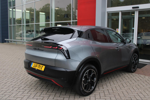 Alfa Romeo junior ELETTRICA SPECIALE 156PK 54 kWh | WARMTEPOMP | TECHNOLOGIE PAKKET (O.A. FULL LED ADAPTIVE MATRIX KOPLAMPEN/DODEHOEK DETECTIE/DRAADLOZE TELEFOONLADER/ACHTERUITRIJ CAMERA/PARKEERSENSOREN VOOR, ACHTER,ZIJKANT) | DRAADLOZE APPLE CARPLAY/ANDROID AUTO | CLIMATE CONTROL | ELEKTRISCH BEDIENBARE ACHTERKLEP | STOEL VERWARMING | ELEKTRISCH BEDIENBARE VOORSTOEL MET MASSAGE FUNCTIE | VERKEERSBORDEN HERKENNING | ADAPTIVE CRUISE CONTROL | KEYLESS ENTRY/START | ALL SEASON BANDEN | LICHTMETALEN VELGEN 18" | NAVIGATIE | DAB+ RADIO |