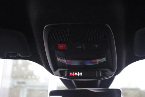 Alfa Romeo junior ELETTRICA SPECIALE 156PK 54 kWh | WARMTEPOMP | TECHNOLOGIE PAKKET (O.A. FULL LED ADAPTIVE MATRIX KOPLAMPEN/DODEHOEK DETECTIE/DRAADLOZE TELEFOONLADER/ACHTERUITRIJ CAMERA/PARKEERSENSOREN VOOR, ACHTER,ZIJKANT) | DRAADLOZE APPLE CARPLAY/ANDROID AUTO | CLIMATE CONTROL | ELEKTRISCH BEDIENBARE ACHTERKLEP | STOEL VERWARMING | ELEKTRISCH BEDIENBARE VOORSTOEL MET MASSAGE FUNCTIE | VERKEERSBORDEN HERKENNING | ADAPTIVE CRUISE CONTROL | KEYLESS ENTRY/START | ALL SEASON BANDEN | LICHTMETALEN VELGEN 18" | NAVIGATIE | DAB+ RADIO |