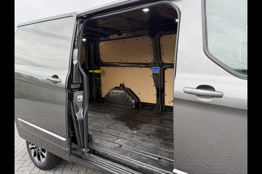 Ford Transit Custom 2.0 TDCI 185 PK SPORT / AUTOMAAT / L2H1 / CAMERA / CRUISE / AIRCO / STOELVERW / 17" LMV / LED