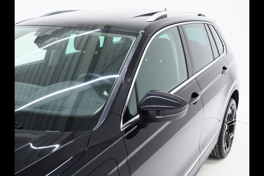 Volkswagen Tiguan 1.4 TSI eHybrid Elegance | Panoramadak | Trekhaak | Camera | Keyless | Adaptive Cruise | Virtual | Carplay
