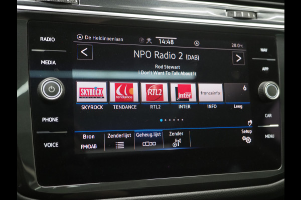 Volkswagen Tiguan 1.4 TSI eHybrid Elegance | Panoramadak | Trekhaak | Camera | Keyless | Adaptive Cruise | Virtual | Carplay