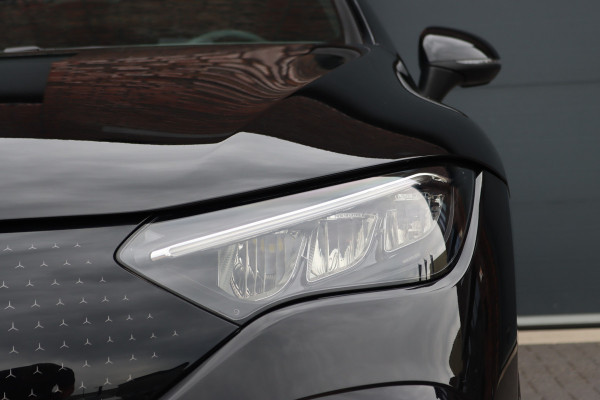 Mercedes-Benz EQE 300 Business Solution 90 kWh | Panoramadak | Distronic | Memory | Camera | Warmtepomp | Keyless Go | Stoelverwarming | 22kW | Leder |