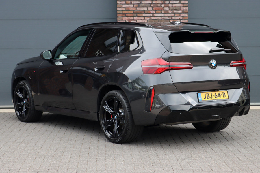 BMW X3 30e xDrive M-Sport Pro | Panoramadak | Memory | Stoelventilatie | Surround Camera | HUD | Verwarmd Stuurwiel | Harman/Kardon | Iconic Glow | Achterbank Verwarmd |