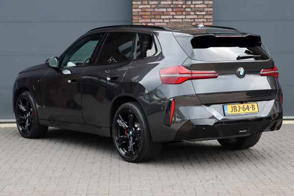 BMW X3 30e xDrive M-Sport Pro | Panoramadak | Memory | Stoelventilatie | Surround Camera | HUD | Verwarmd Stuurwiel | Harman/Kardon | Iconic Glow | Achterbank Verwarmd |