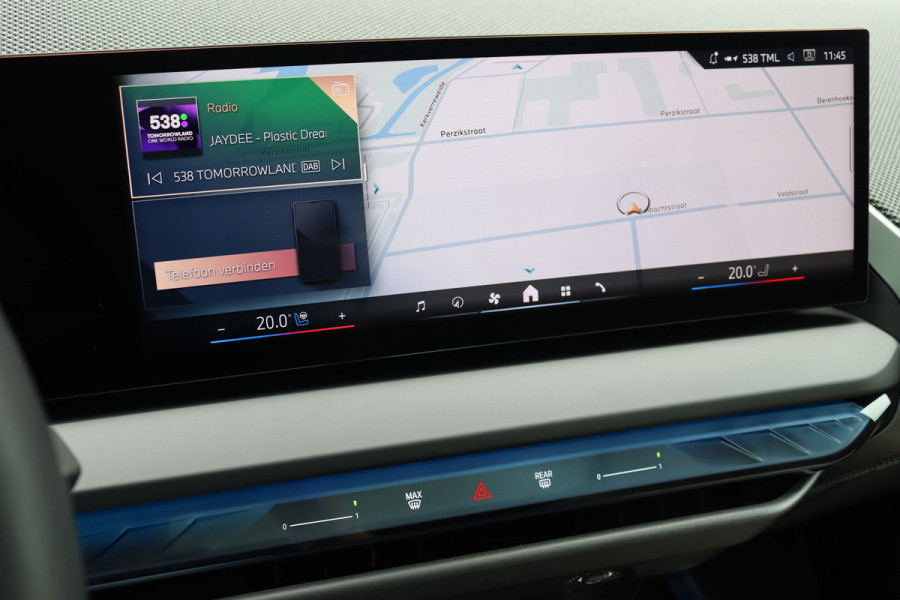 BMW X3 30e xDrive M-Sport Pro | Panoramadak | Memory | Stoelventilatie | Surround Camera | HUD | Verwarmd Stuurwiel | Harman/Kardon | Iconic Glow | Achterbank Verwarmd |