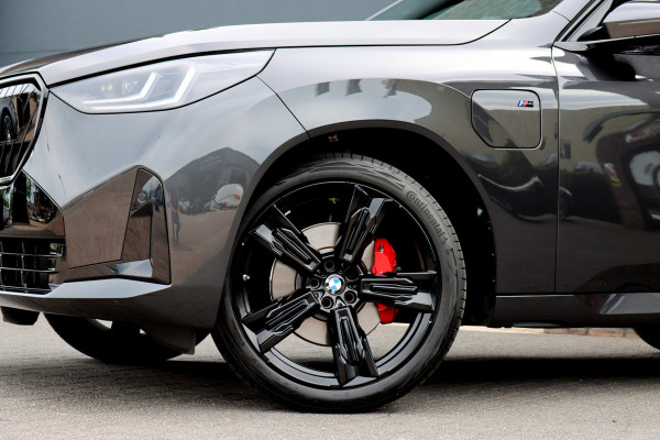 BMW X3 30e xDrive M-Sport Pro | Panoramadak | Memory | Stoelventilatie | Surround Camera | HUD | Verwarmd Stuurwiel | Harman/Kardon | Iconic Glow | Achterbank Verwarmd |