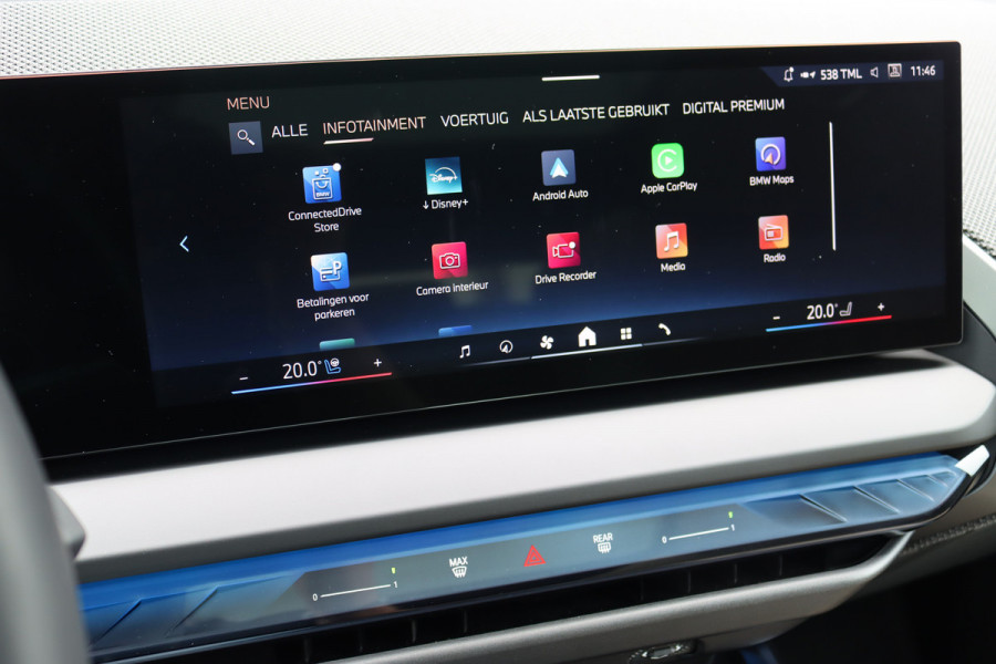 BMW X3 30e xDrive M-Sport Pro | Panoramadak | Memory | Stoelventilatie | Surround Camera | HUD | Verwarmd Stuurwiel | Harman/Kardon | Iconic Glow | Achterbank Verwarmd |