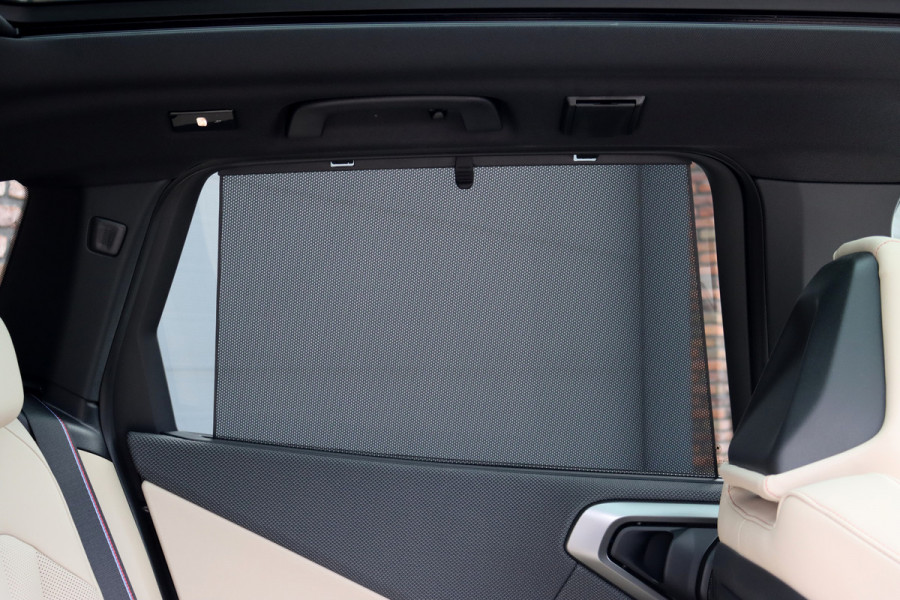 BMW X3 30e xDrive M-Sport Pro | Panoramadak | Memory | Stoelventilatie | Surround Camera | HUD | Verwarmd Stuurwiel | Harman/Kardon | Iconic Glow | Achterbank Verwarmd |