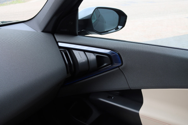 BMW X3 30e xDrive M-Sport Pro | Panoramadak | Memory | Stoelventilatie | Surround Camera | HUD | Verwarmd Stuurwiel | Harman/Kardon | Iconic Glow | Achterbank Verwarmd |