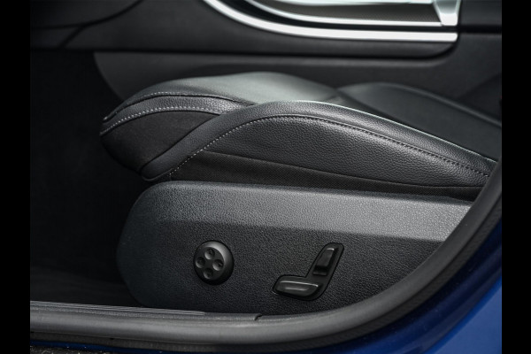 Mercedes-Benz C-Klasse 180 AMG Line | NL-Auto | Panoramadak | Night-Pakket | Ambiance Interieur | Camera | Elektr. Verst. Voorstoelen + Verwarming |