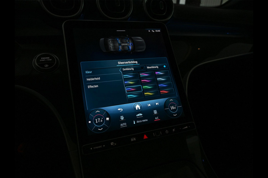 Mercedes-Benz C-Klasse 180 AMG Line | NL-Auto | Panoramadak | Night-Pakket | Ambiance Interieur | Camera | Elektr. Verst. Voorstoelen + Verwarming |