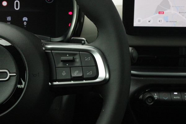 Fiat 600 1.2 Hybrid 110PK AUTOMAAT URBAN | STOEL/VOORRUIT VERWARMING | KEYLESS ENTRY/START | 17" LICHTEMATELN VELGEN | DRAADLOZE TELEFOONLADER | DRAADLOZE APPLE CARPLAY/ANDROID AUTO | NAVIGATIE | DAB+ RADIO | PARKEERSENSOREN VOOR + ACHTER | ACHTERUITRIJ CAMERA | CRUISE CONTROL | LED KOPLAMPEN |