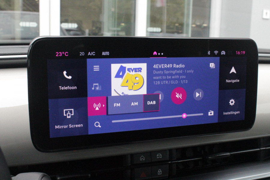 Fiat 600 1.2 Hybrid 110PK AUTOMAAT URBAN | STOEL/VOORRUIT VERWARMING | KEYLESS ENTRY/START | 17" LICHTEMATELN VELGEN | DRAADLOZE TELEFOONLADER | DRAADLOZE APPLE CARPLAY/ANDROID AUTO | NAVIGATIE | DAB+ RADIO | PARKEERSENSOREN VOOR + ACHTER | ACHTERUITRIJ CAMERA | CRUISE CONTROL | LED KOPLAMPEN |