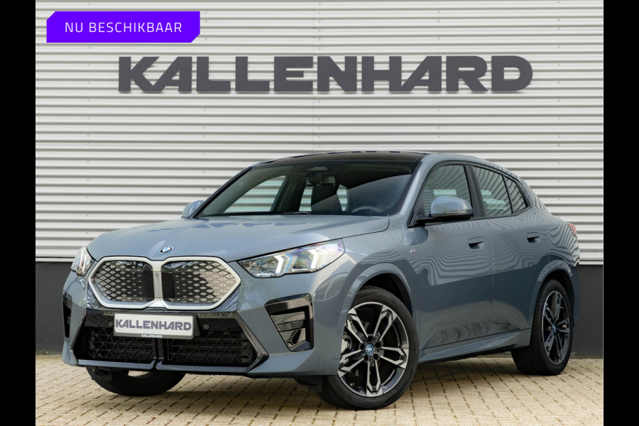 BMW iX2 eDrive20 M-Sport - Pano - Trekhaak - Memoryzetel - Stuurwiel Verwarmd
