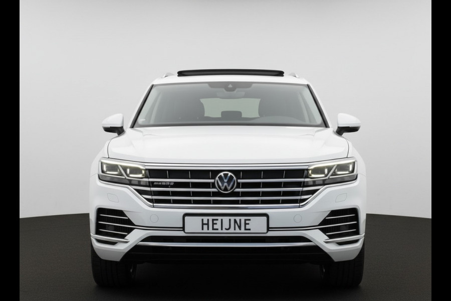 Volkswagen Touareg 3.0 TSi eHybrid ATMOSPHERE 4MOTION TREKHAAK/HEAD-UP/PANORAMADAK 1E EIG