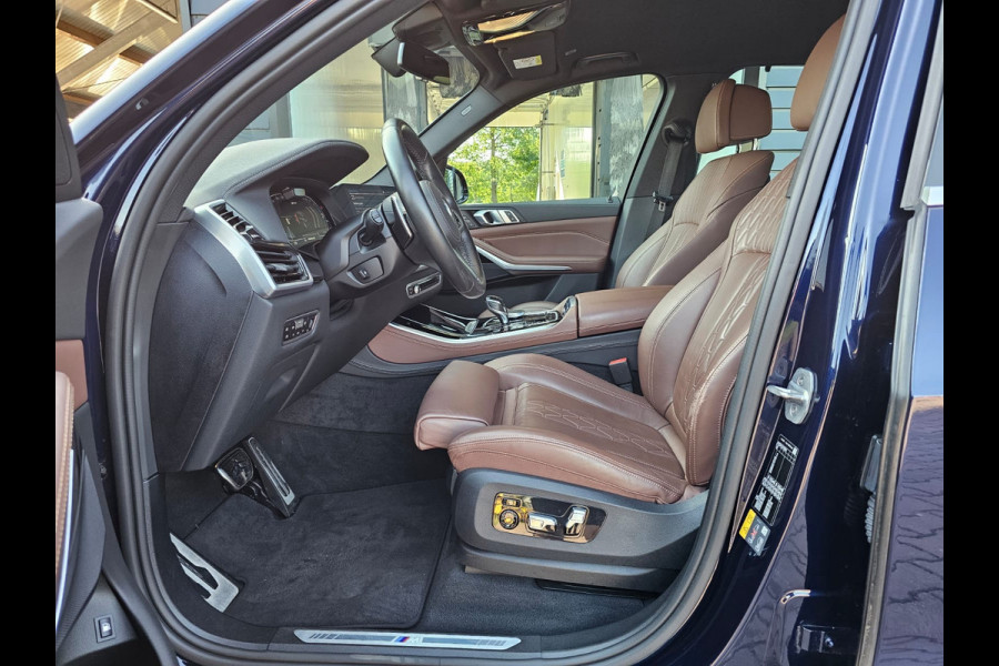 BMW X5 xDrive45e High Executive M-Sport | Luchtvering |  Elek. trekhaak | Safety pack | Achterasbesturing | HUD | M aerodynamica | Leder |